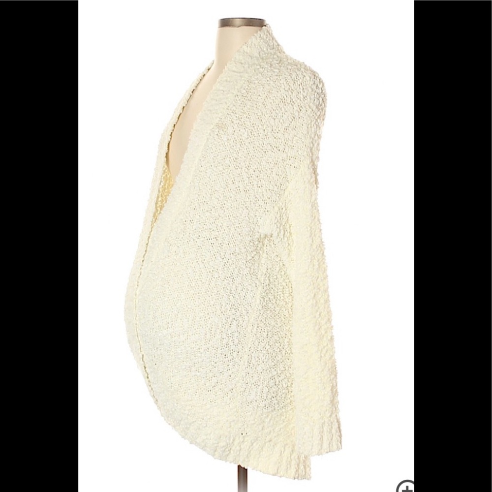 ❤️ 3 for 23: Motherhood Maternity Ivory cardigan